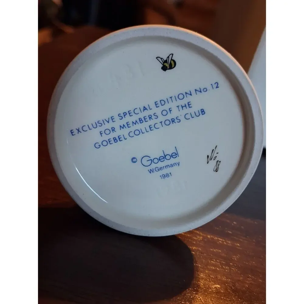 Hummel Goebel Exclusive Special Edition For Members - The Surprise
